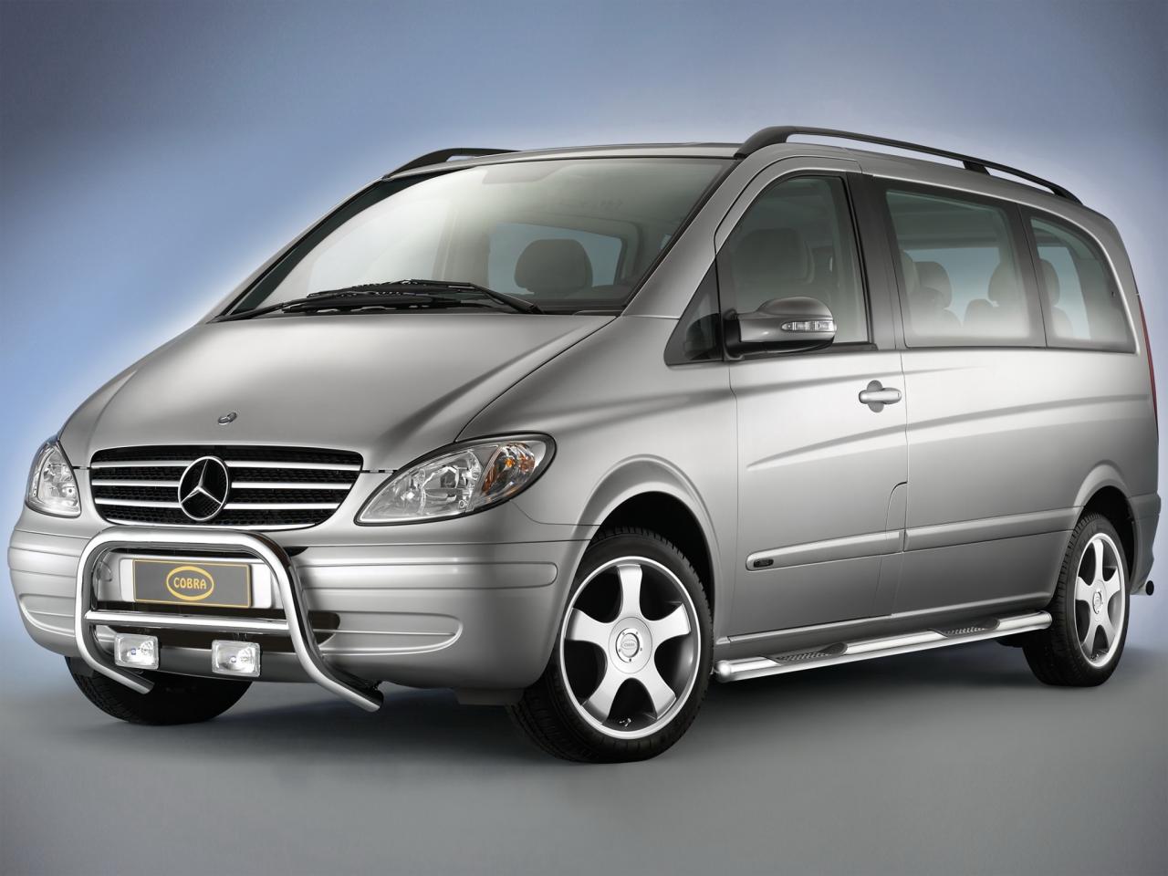 обои Cobra Mercedes-Benz Vito (W639) перед фото