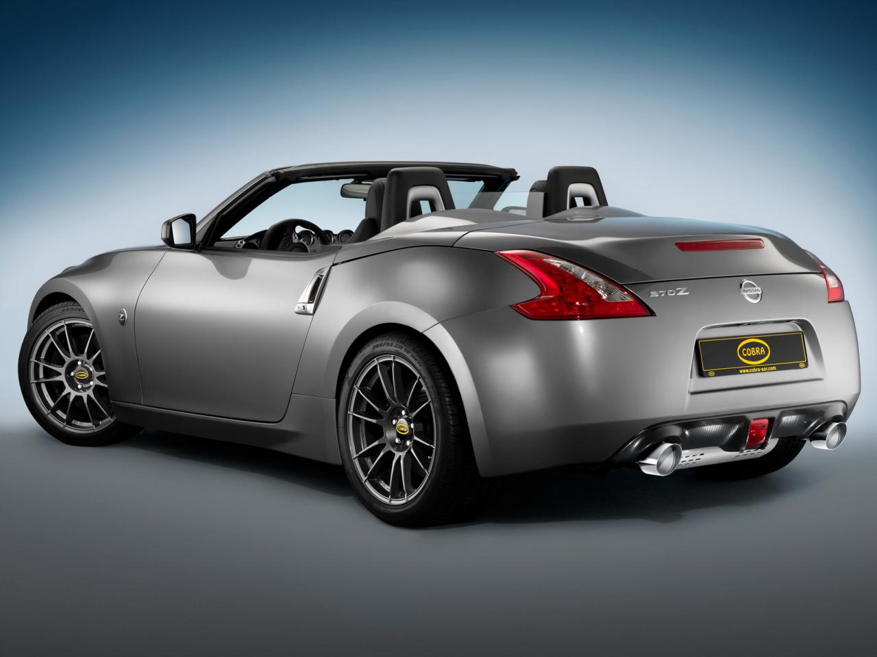 обои Cobra Nissan 370Z Roadster сзади фото