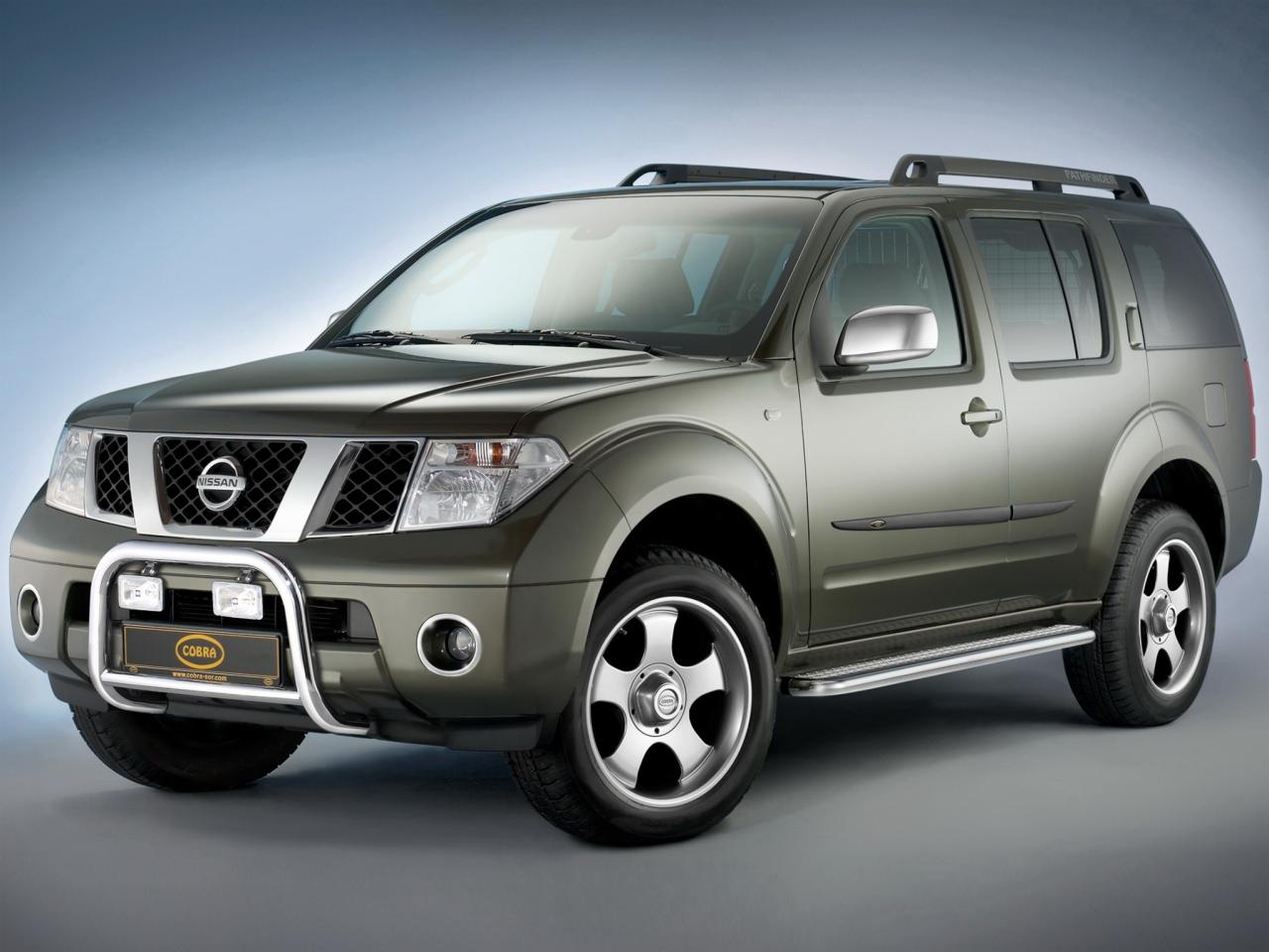 обои Cobra Nissan Pathfinder (R51) перед фото