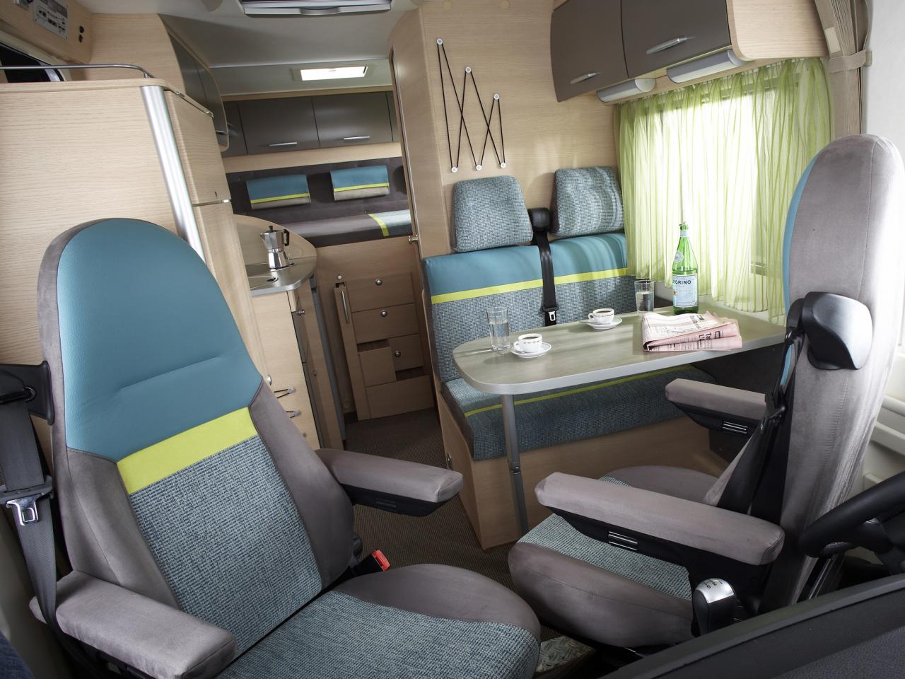 обои Hymer Exsis-i 522 столик фото