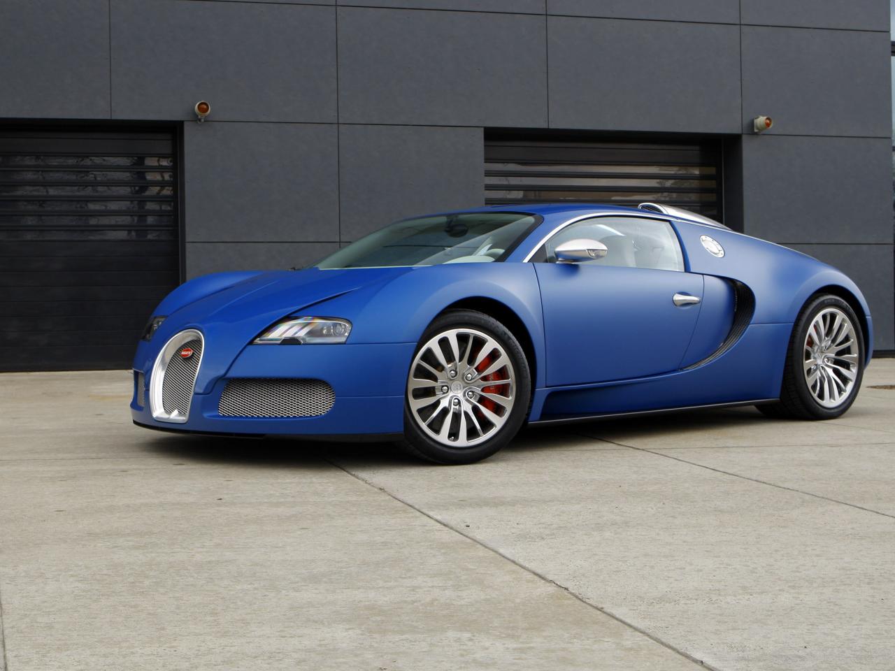 обои Bugatti Veyron Bleu Centenaire бок фото