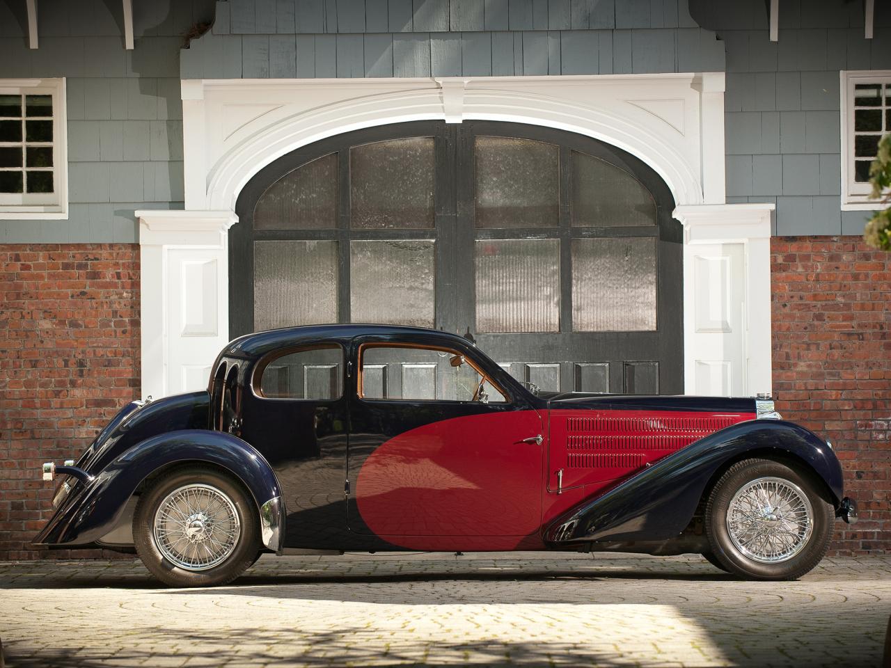 обои Bugatti Type 57С Ventoux ворота фото