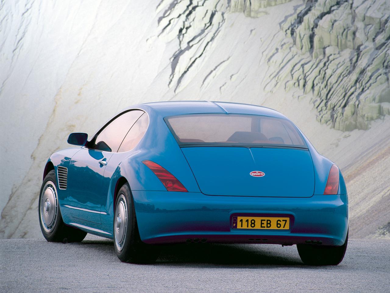 обои Bugatti EB118 Concept сзади фото