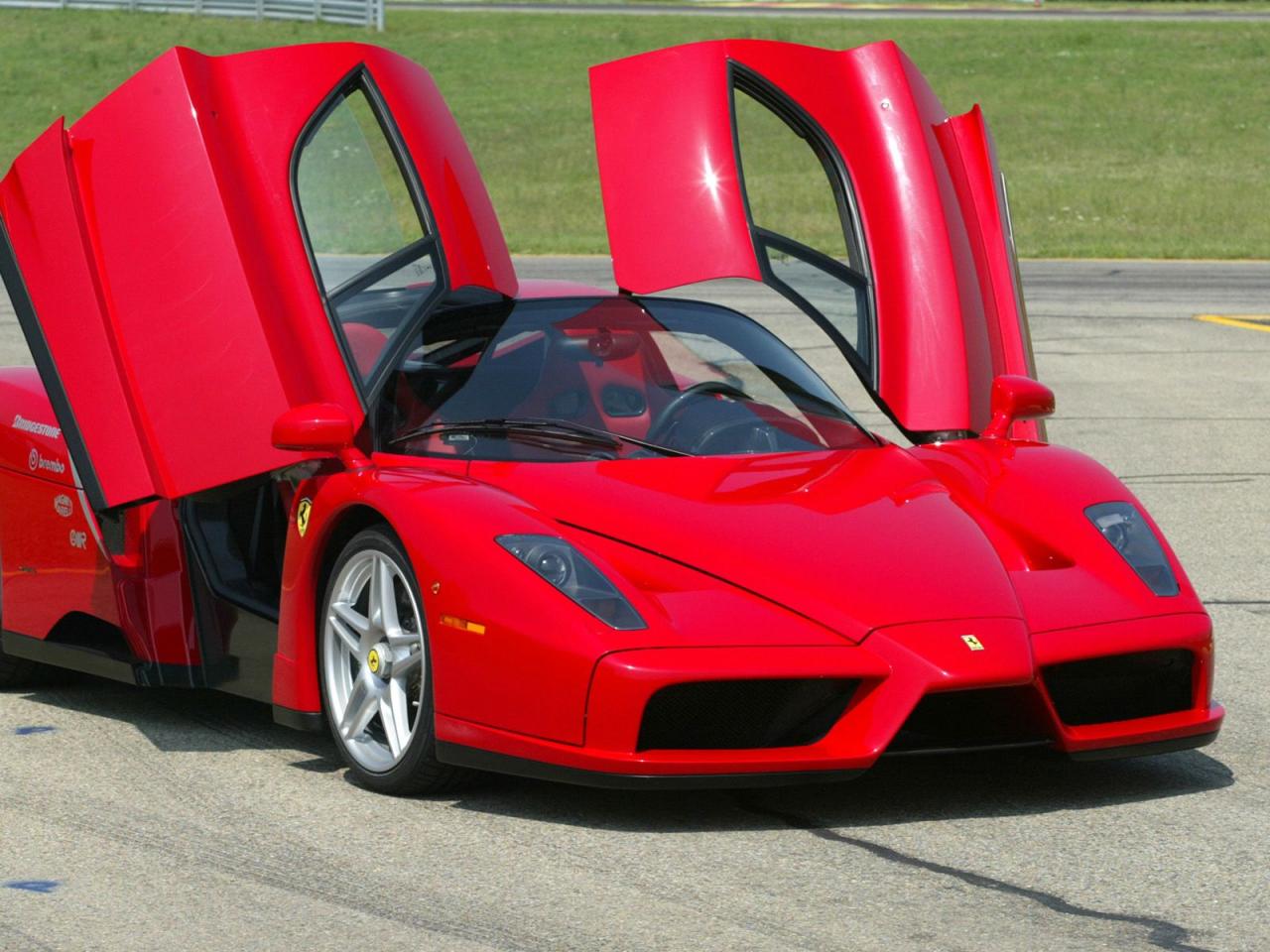 обои FERRARI ГЕЛЬЯТИНА фото