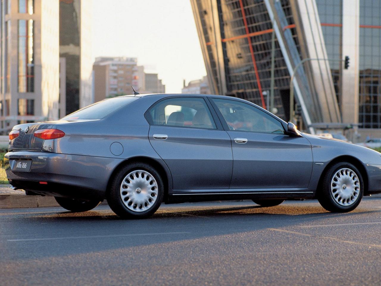 обои ALFA ROMEO 166 МЕГАПОЛИС фото