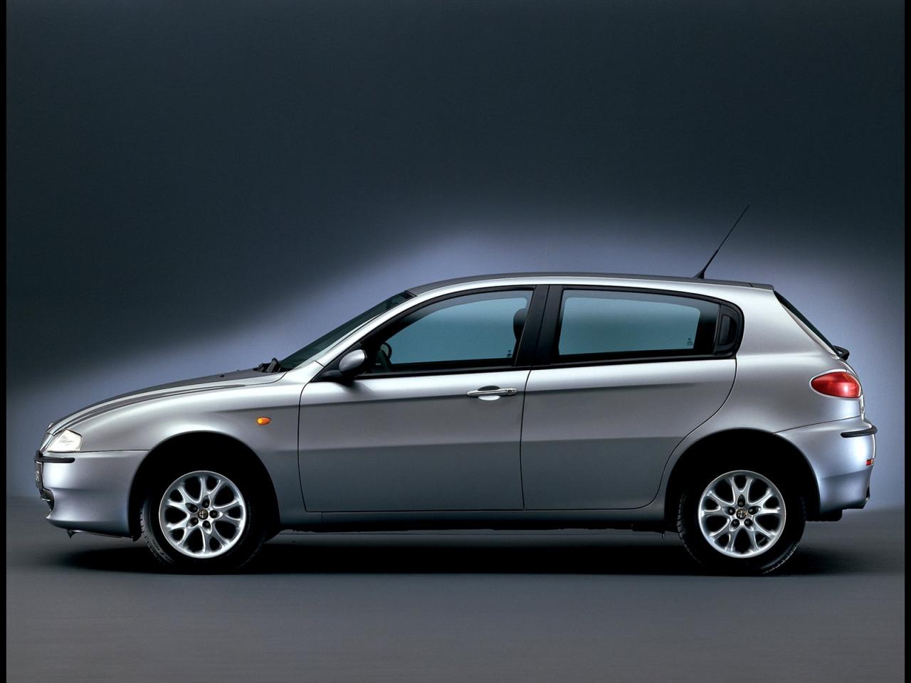 обои ALFA ROMEO 147 БОК фото