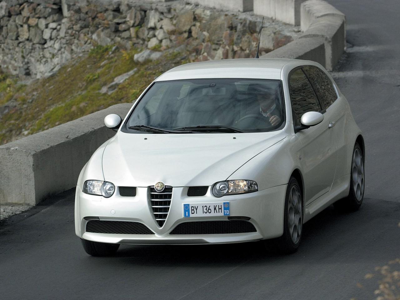 обои ALFA ROMEO 147 G С МОСТА фото