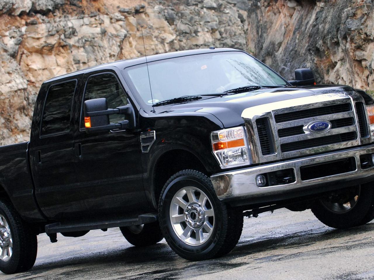 обои В горах Ford F-250 Super Duty фото