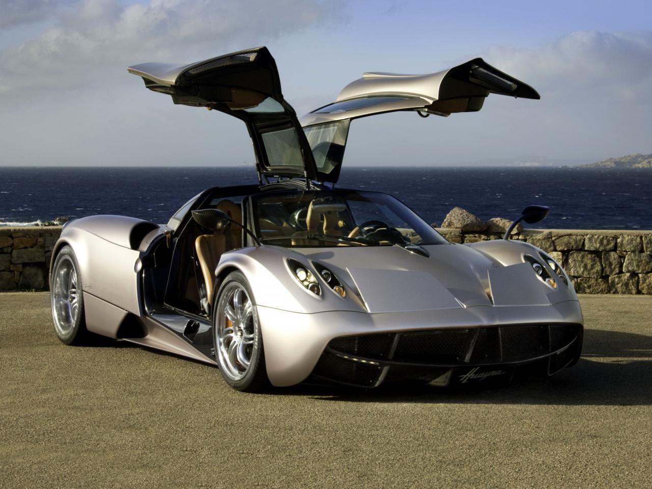 обои Pagani Huayra 2011 океан фото