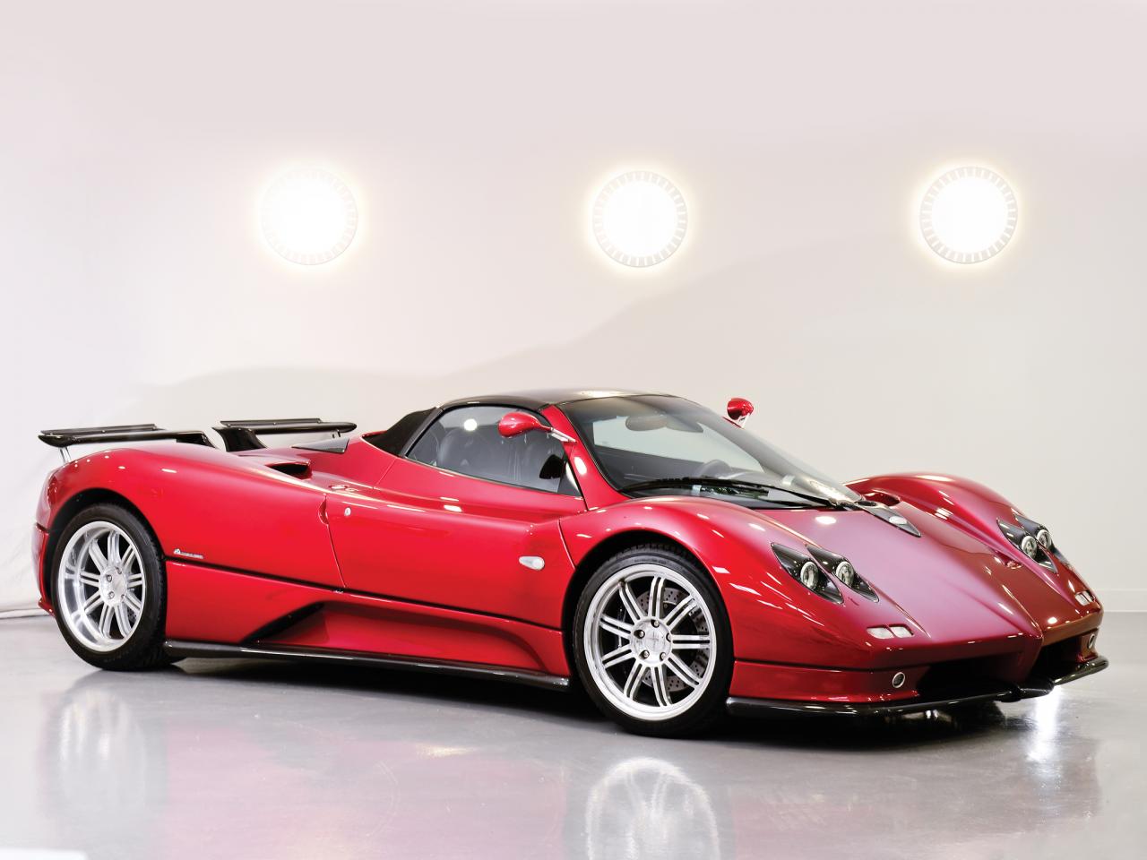 обои Pagani Zonda C12 S 7.3 Roadster 2002 быстрая фото