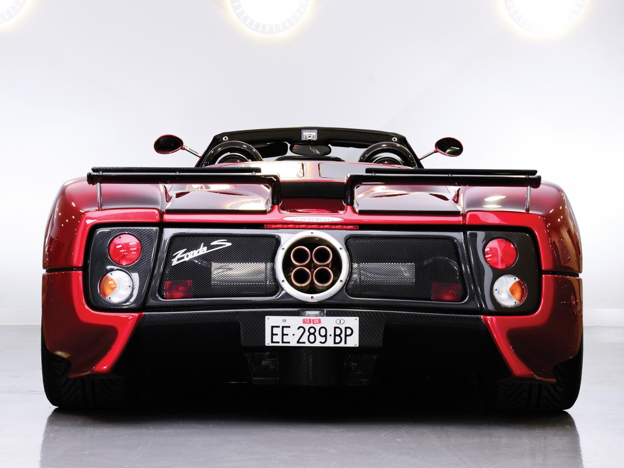 обои Pagani Zonda C12 S 7.3 Roadster 2002 сзади красиво фото