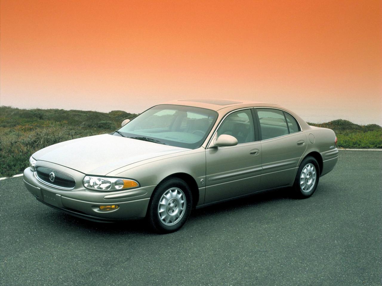 обои Buick LeSabre 1999 вечер фото