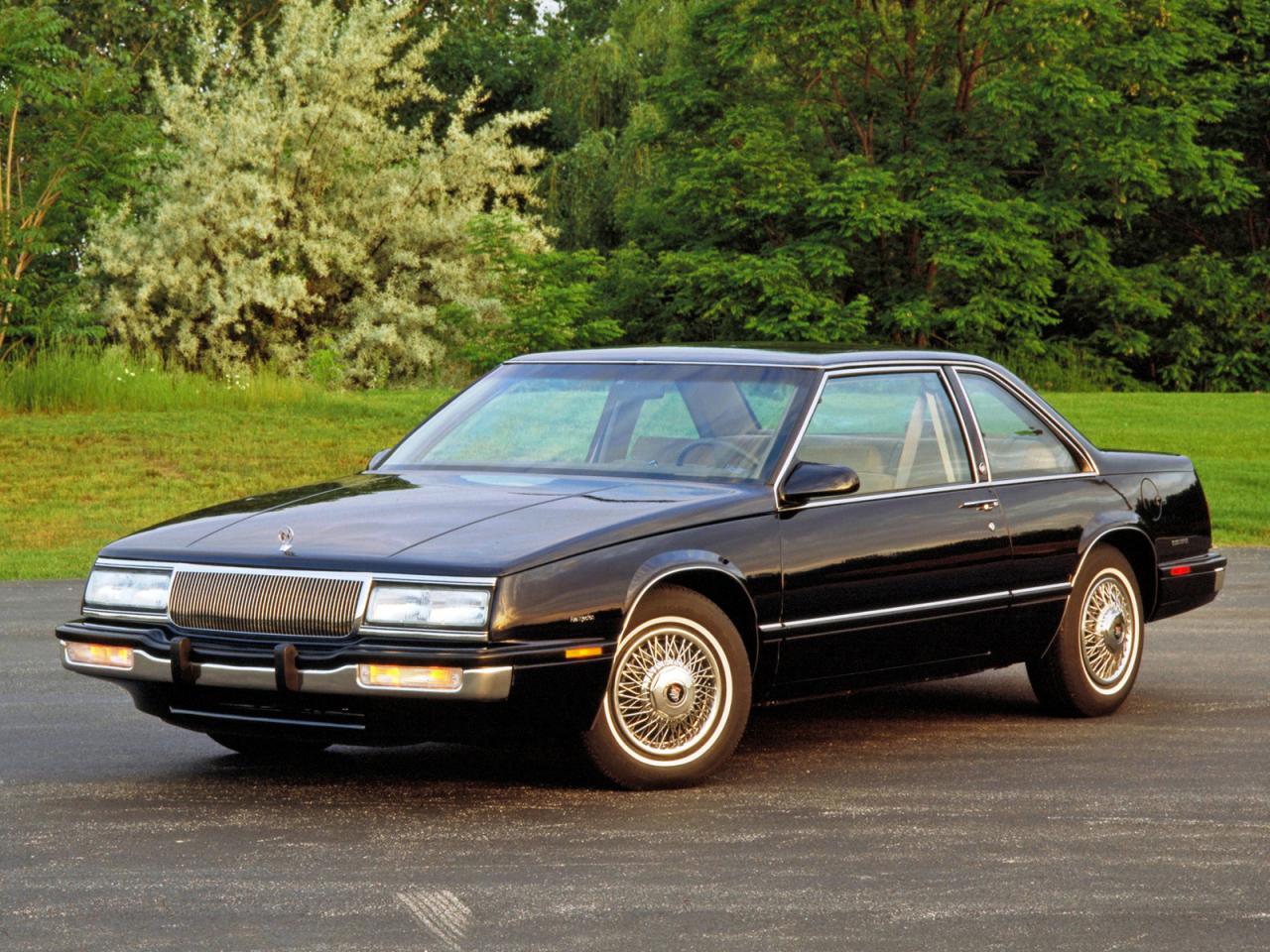 обои Buick LeSabre Coupe 1990 перед фото