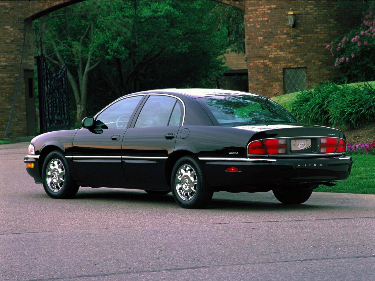 обои Buick Park Avenue Ultra 1997 зад фото