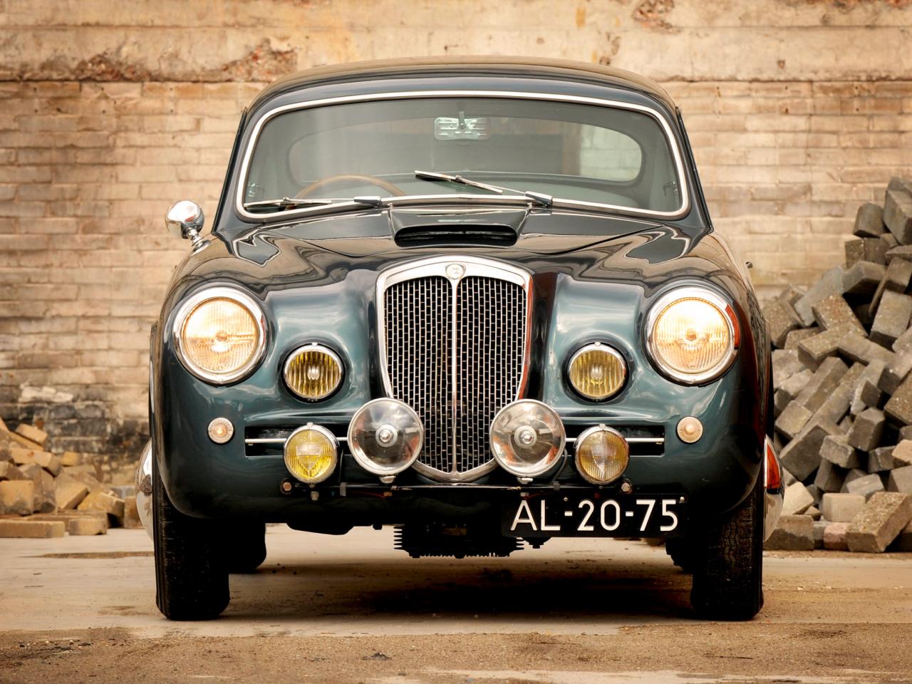 обои Lancia Aurelia GT (B20) 1951 перед фото