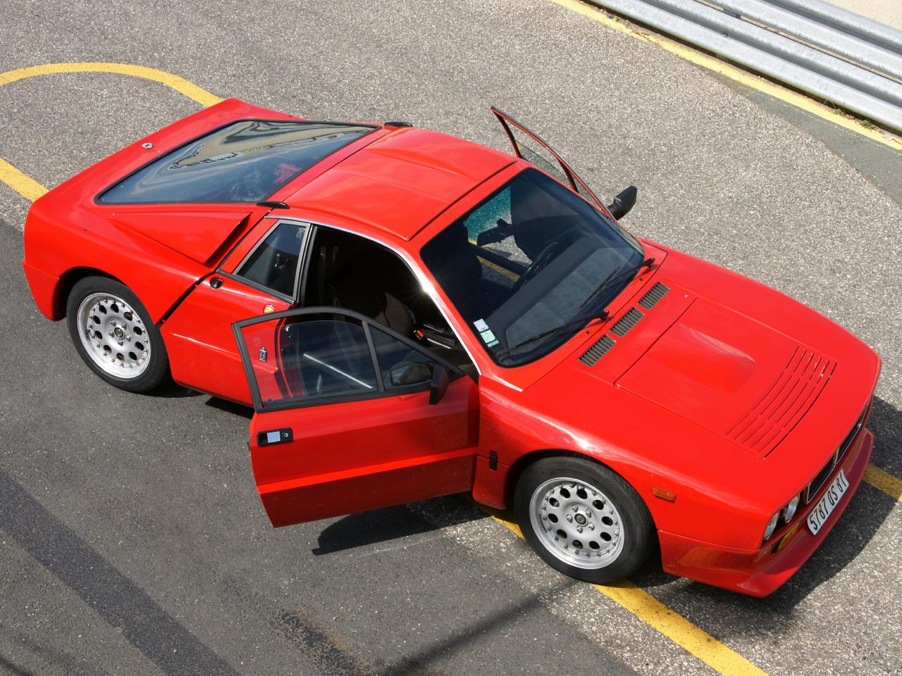 обои Lancia Rally 037 Stradale 1982 двери фото