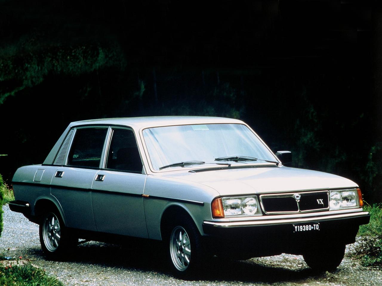 обои Lancia Beta Trevi 2.0 VX 1982 перед фото