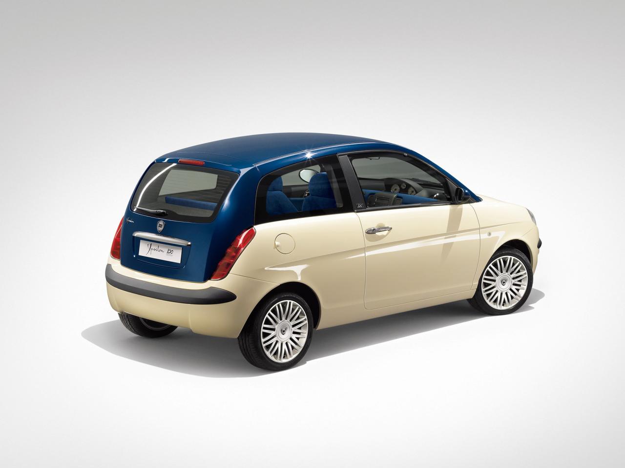 обои Lancia Ypsilon Collezione Centenario 2006 боком фото