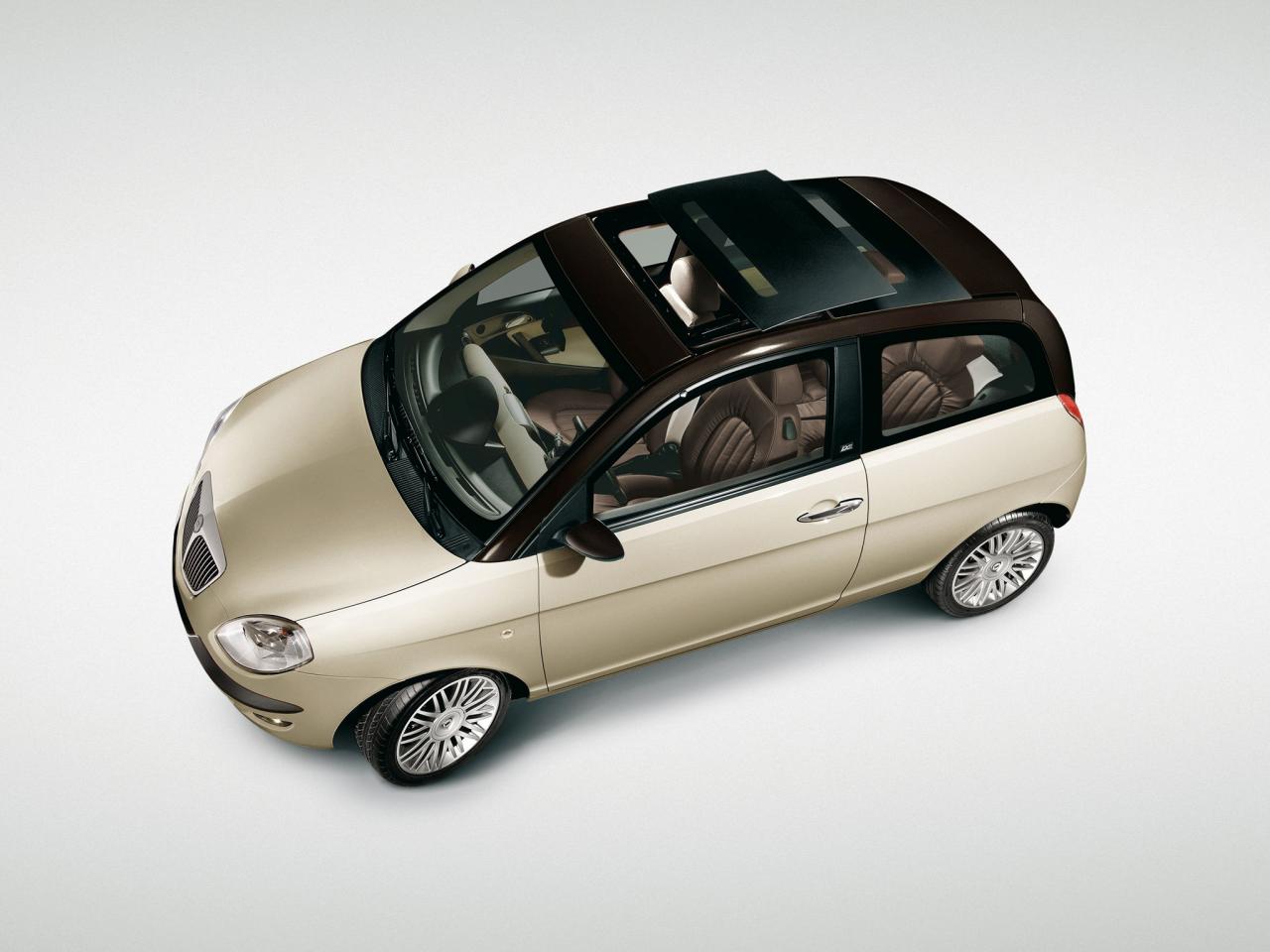 обои Lancia Ypsilon Collezione Centenario 2006 крыша фото