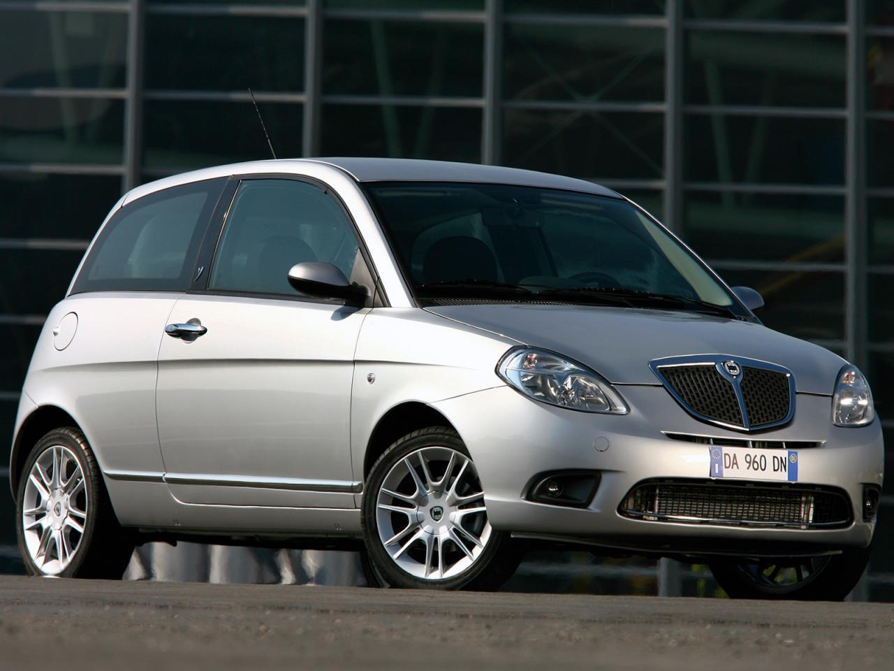 обои Lancia Ypsilon 2006 маленькая фото