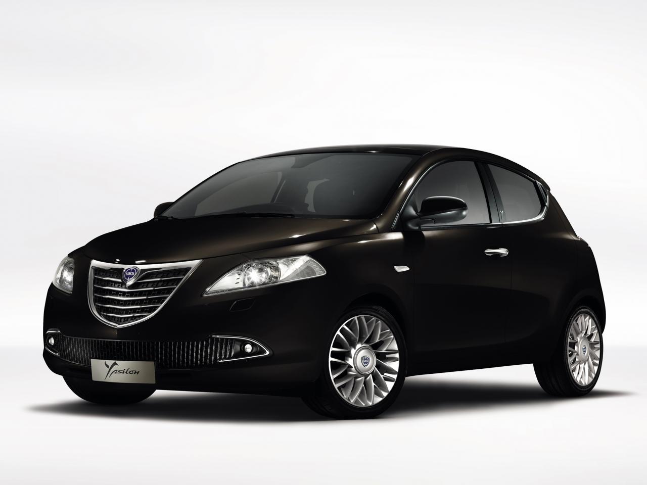 обои Lancia Ypsilon (846) 2011 черная фото