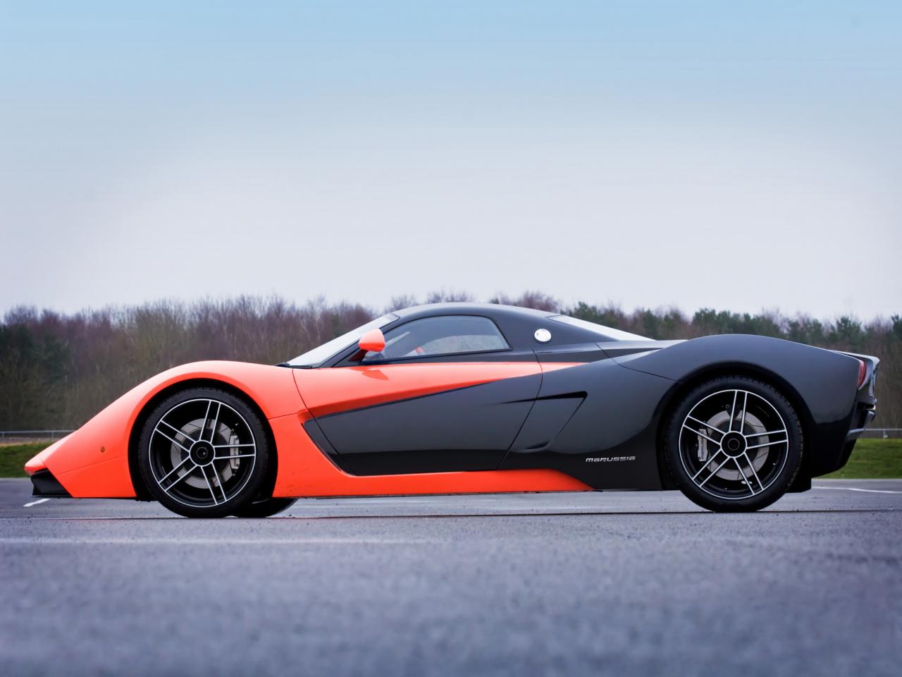 обои Marussia B1 2009 бочек фото