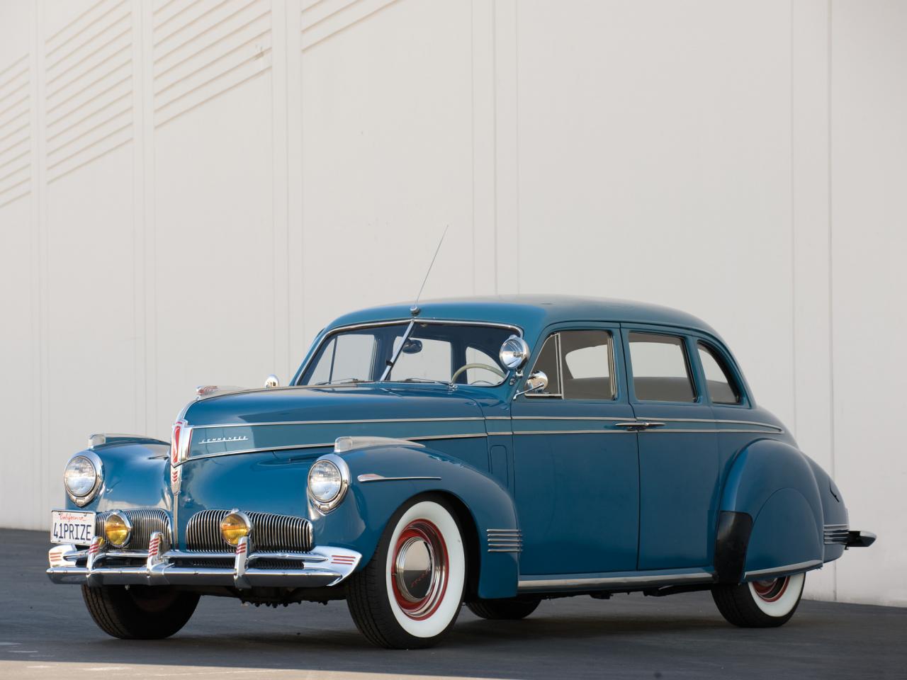 обои Studebaker Commander Cruising Sedan 1941 перед фото