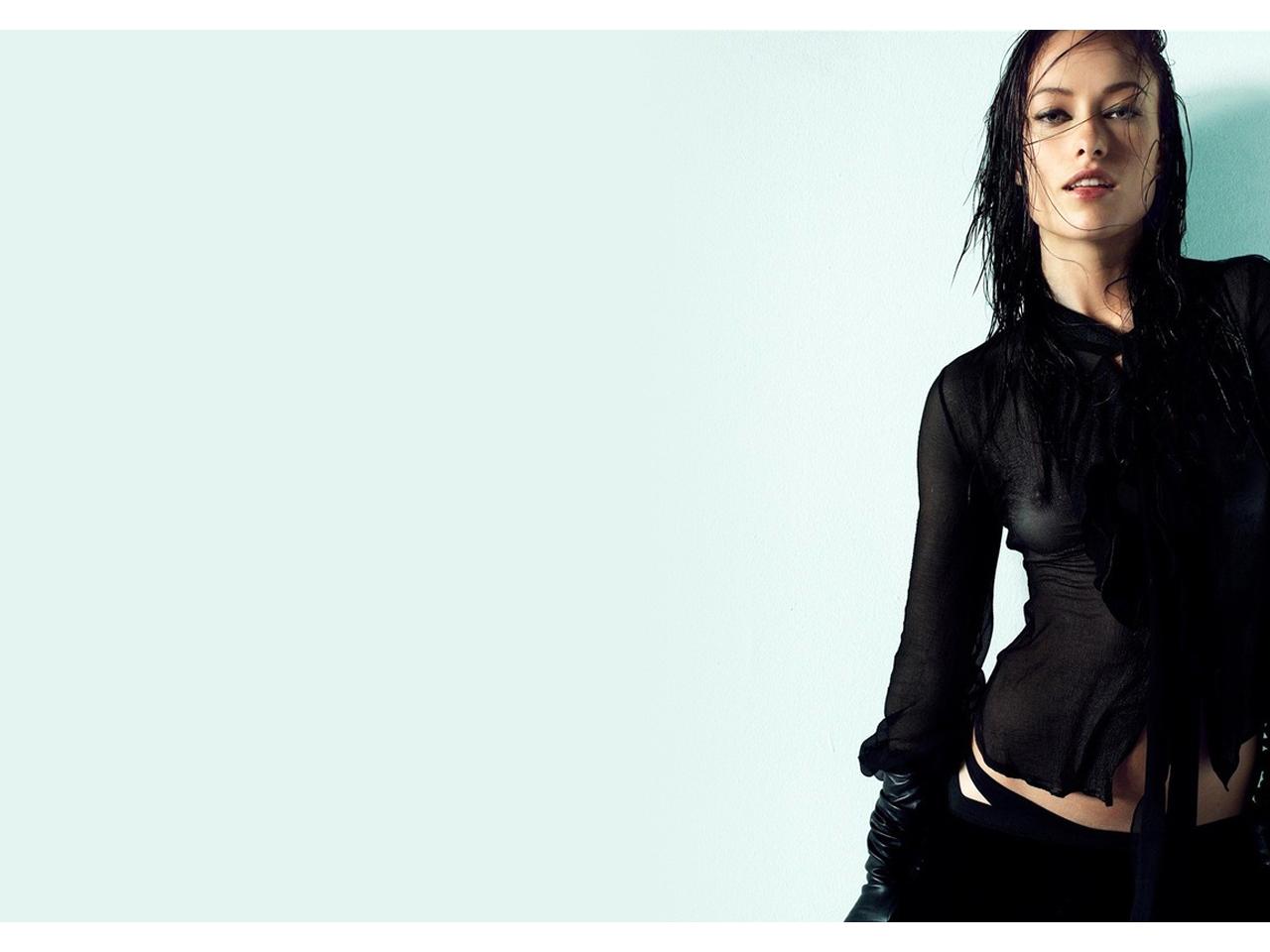 обои Она из-под дождя фото