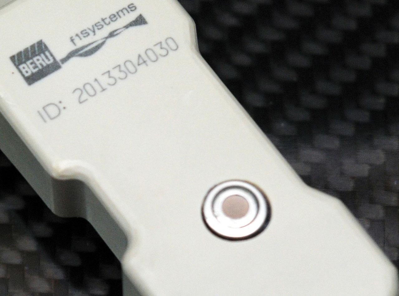 обои 2009 BERU Develops Accurate IR Sensor for Tire Temperature мощь фото