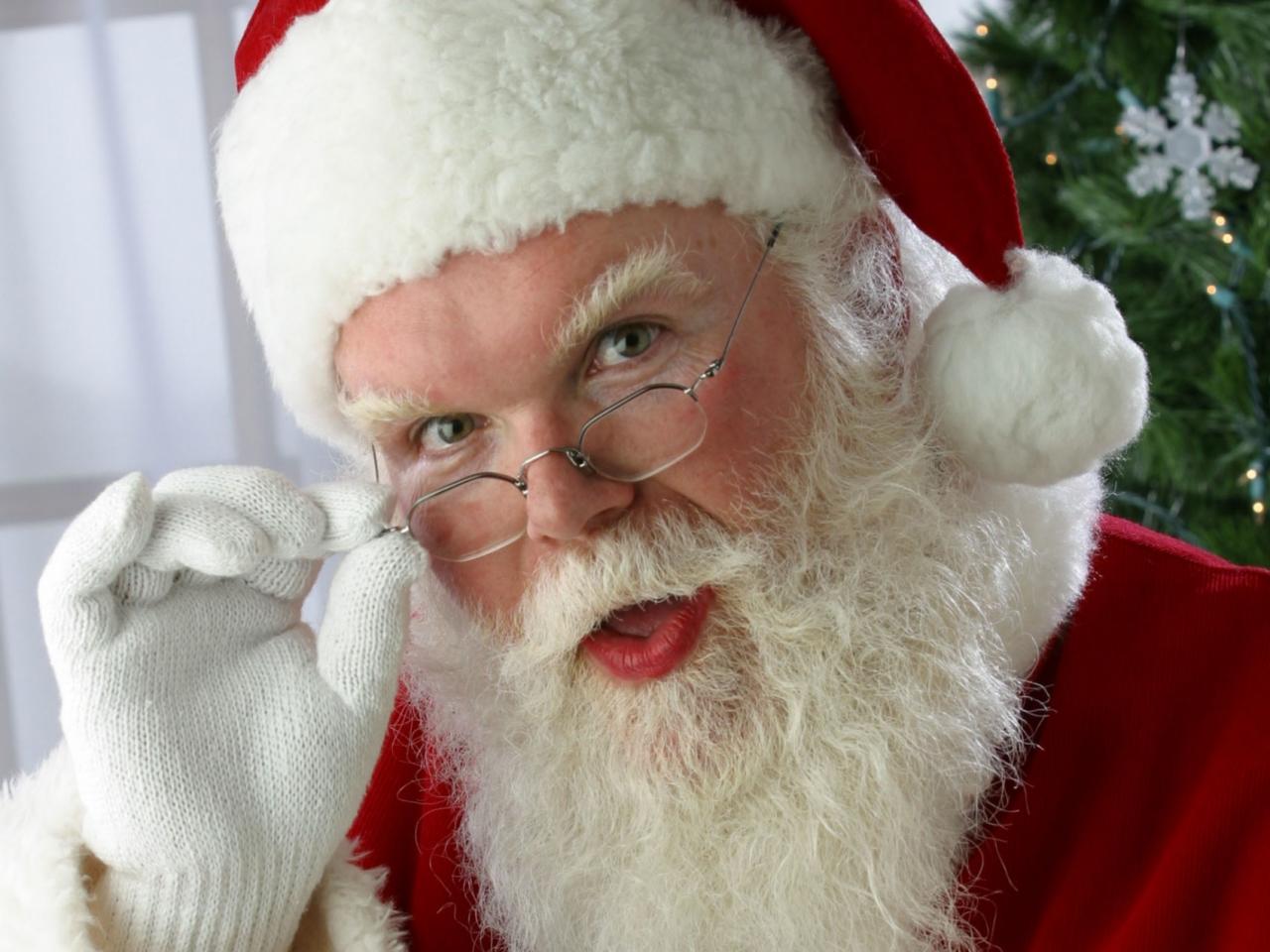 обои Дед Мороз в белых перчатках фото