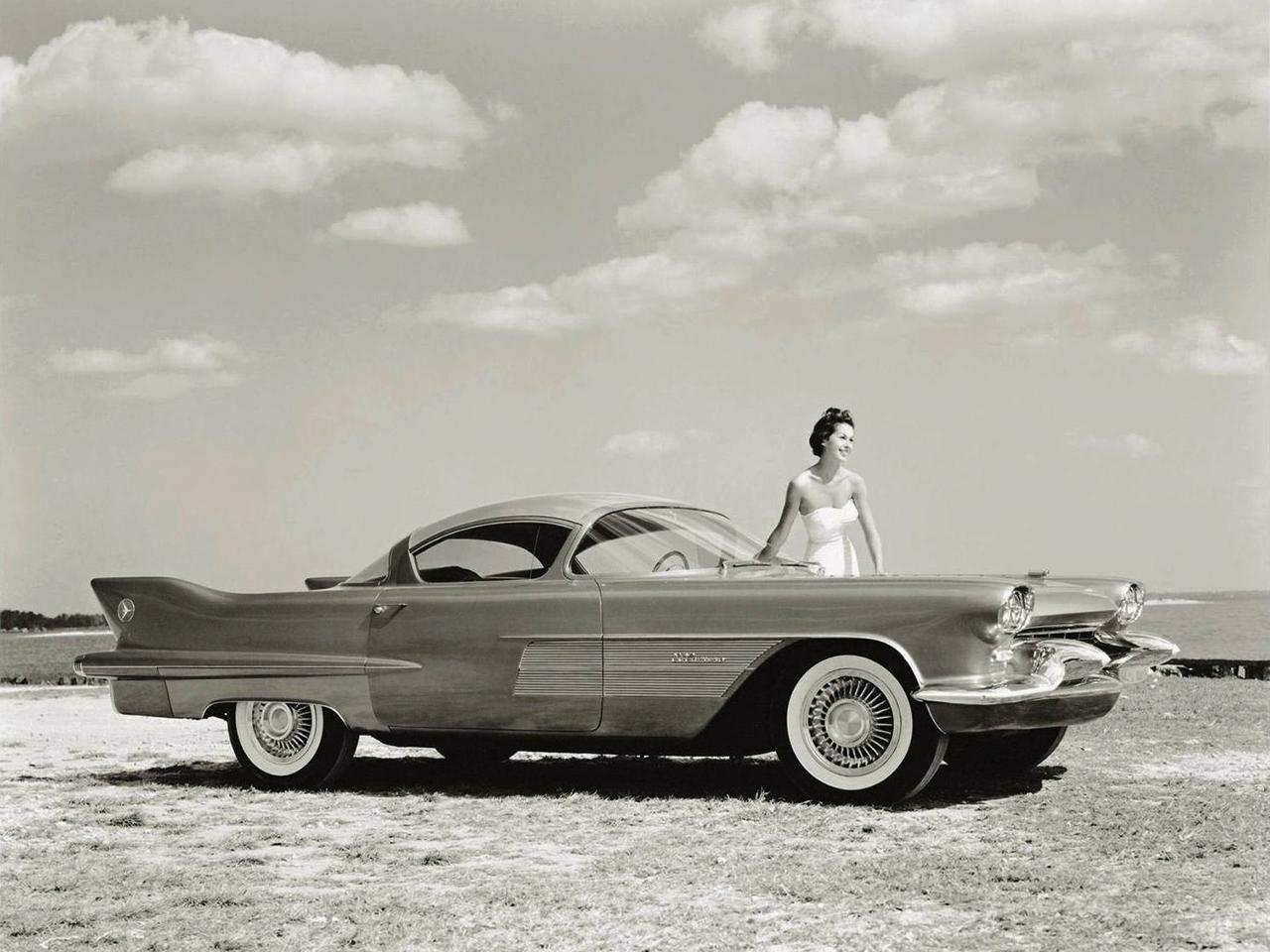 обои Cadillac El Camino Concept Car 1954 бок фото