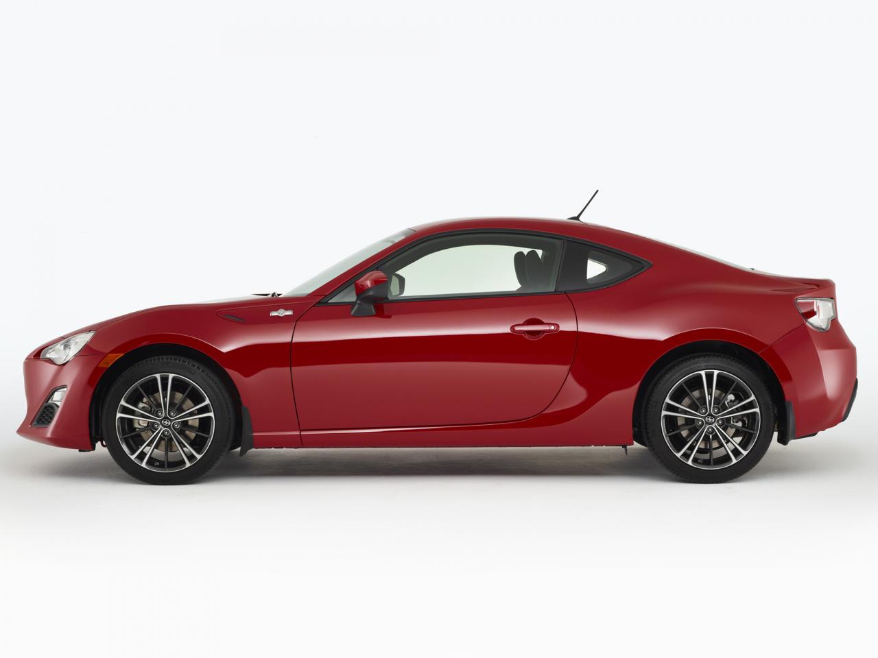 обои Scion FR-S 2012 сбоку фото