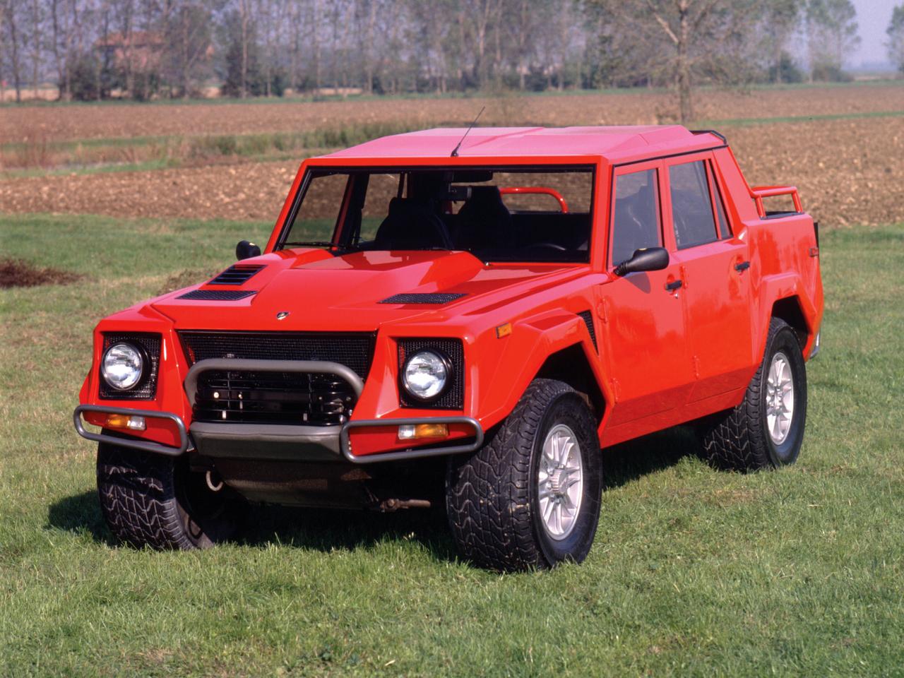 обои Lamborghini LM002 1986 трава фото