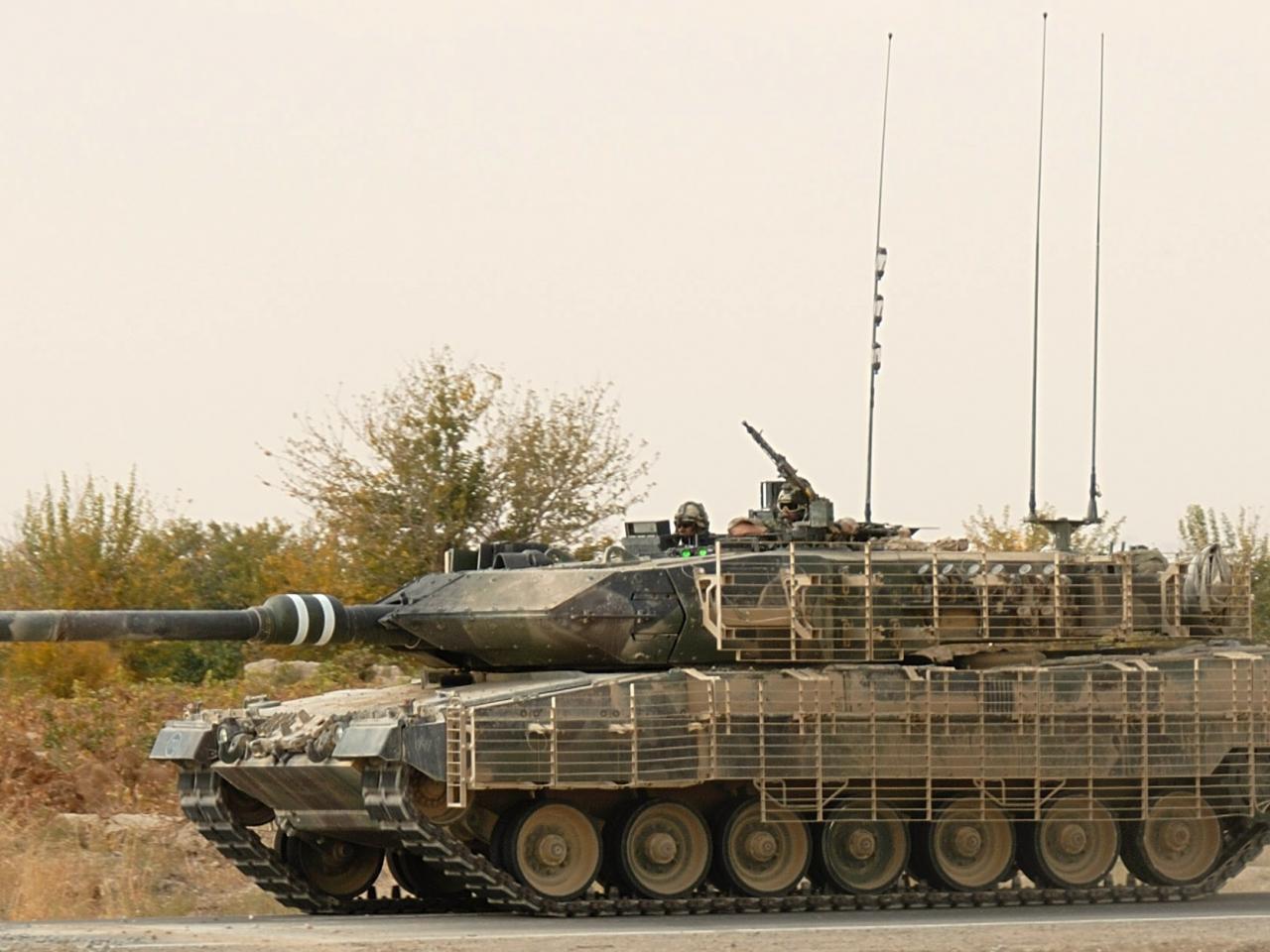 обои Танк leopard 2a6 с защитой фото