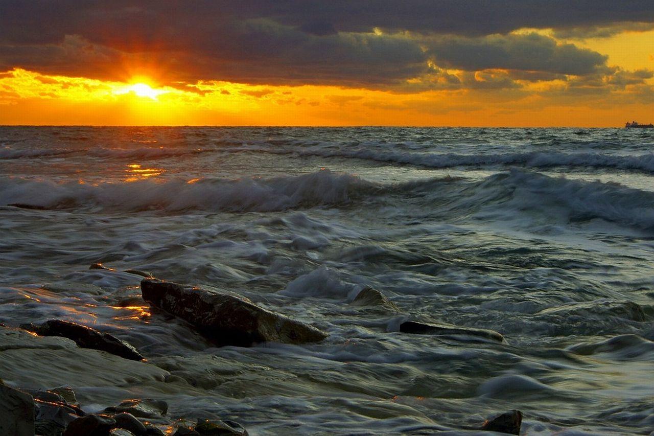 обои Море,   солнце,   тучи фото