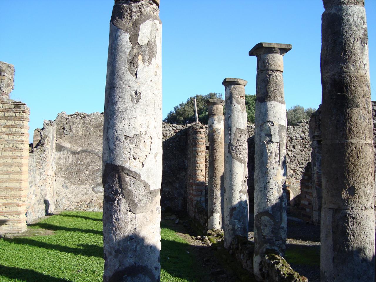 обои Ряды колонн Помпея фото