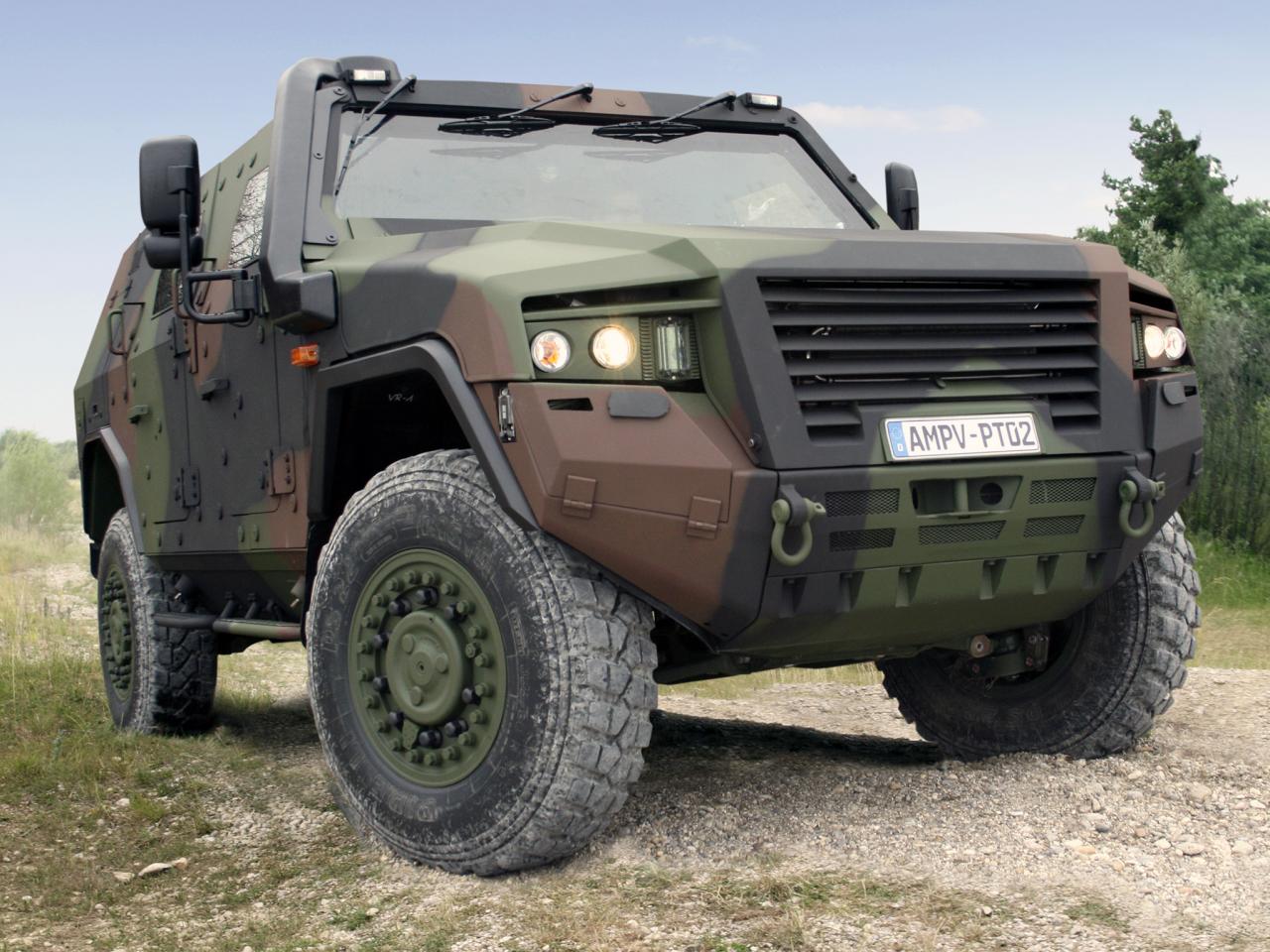 обои KMW AMPV мощь фото