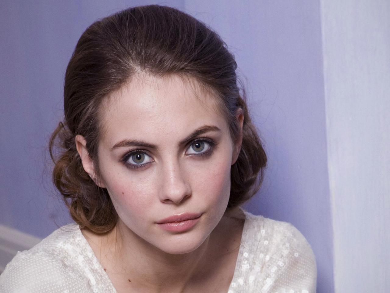 обои Willa holland с родинками фото