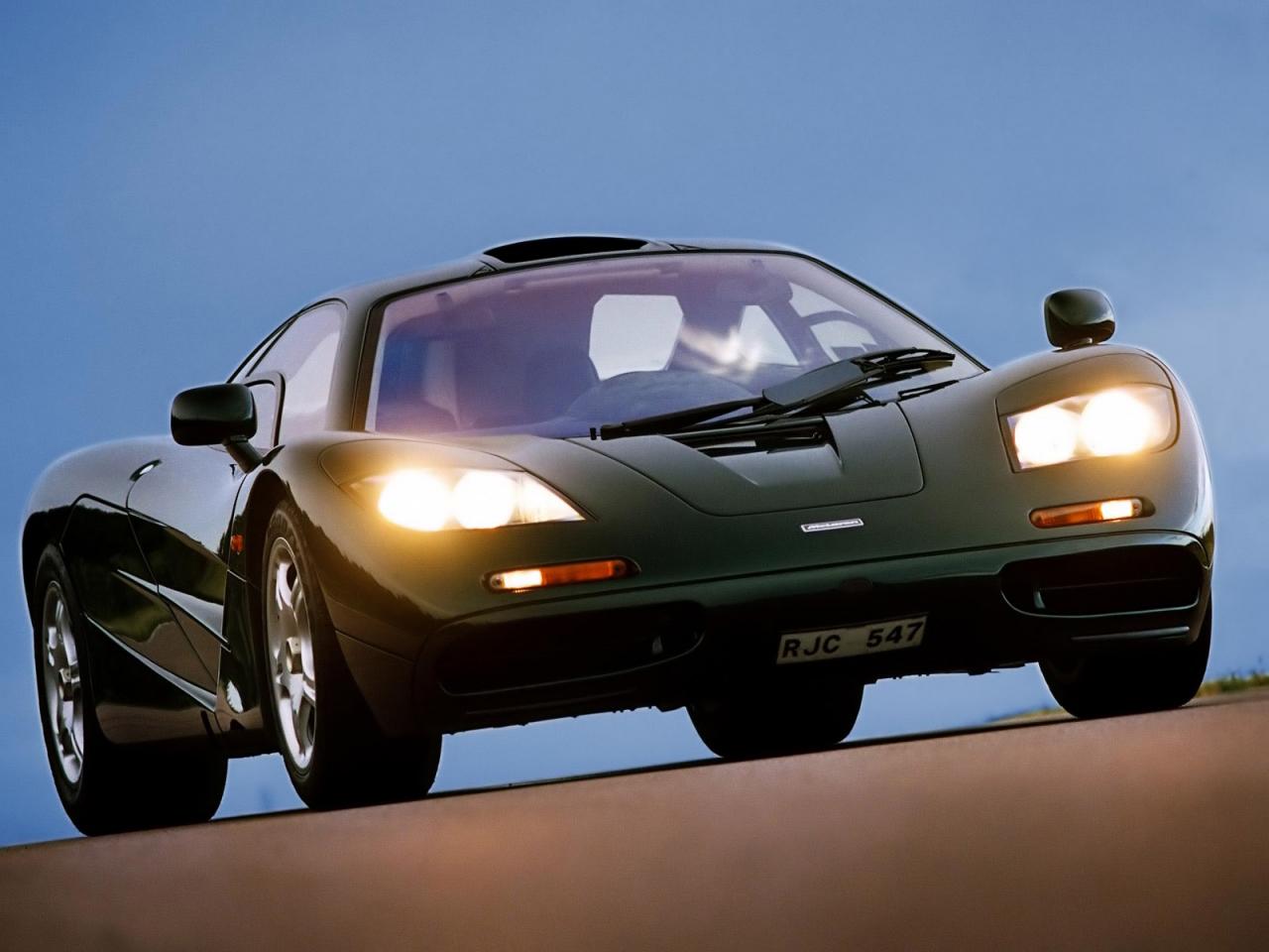 обои McLaren F1 1993 фары фото