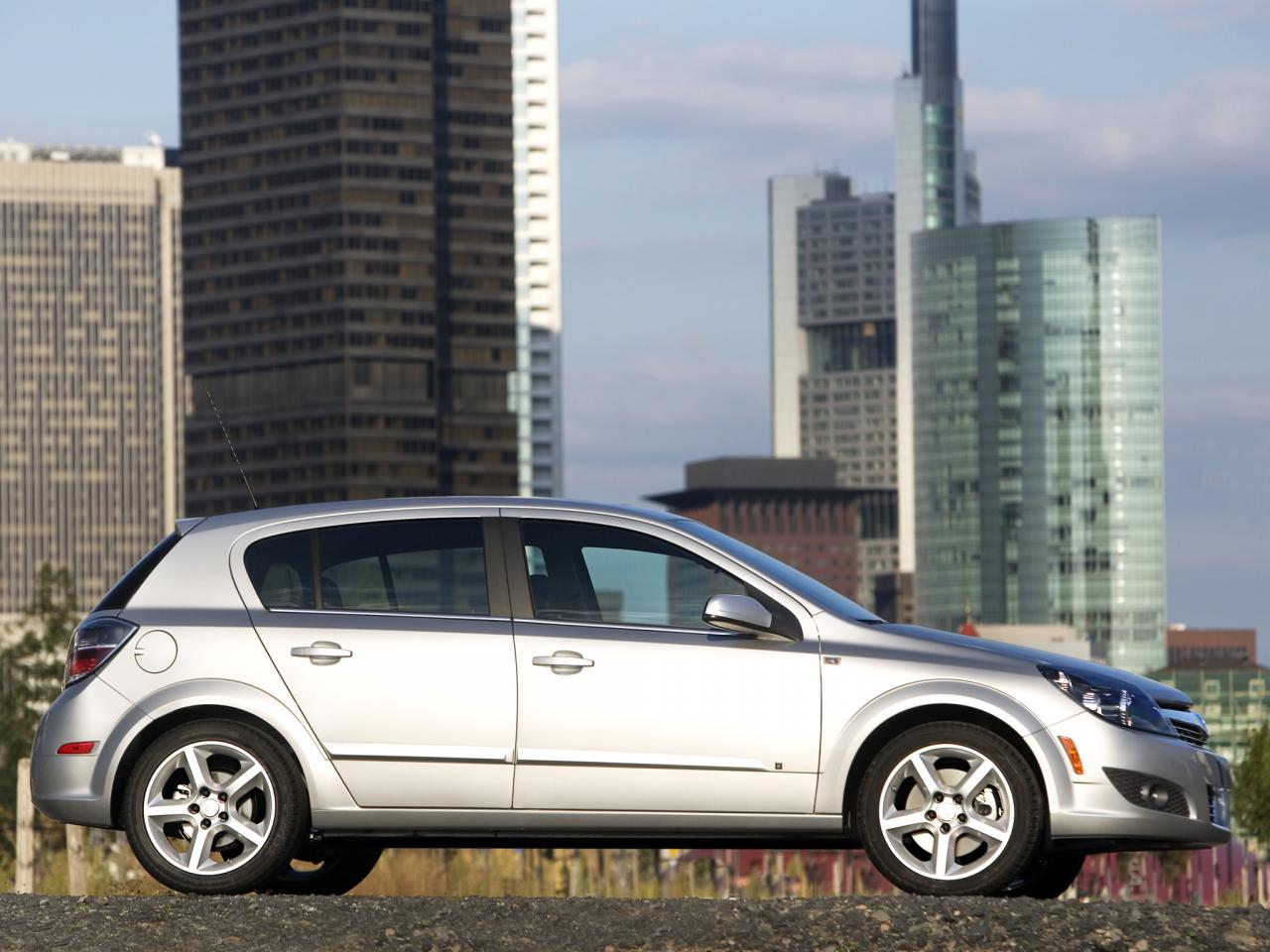 обои Saturn Astra 5-door 2007 серебро фото