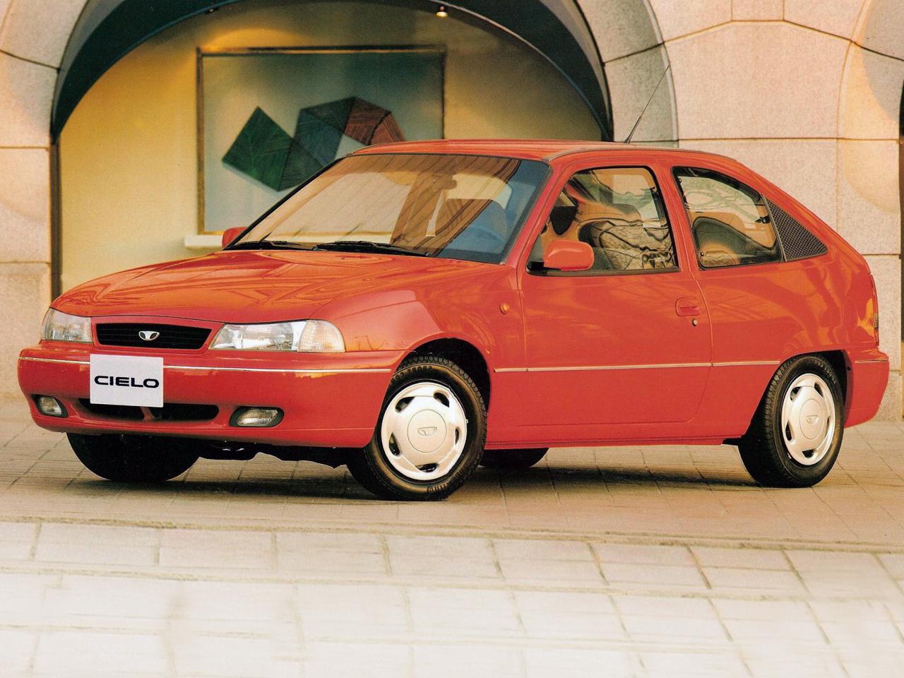 обои Daewoo Cielo 3-door 1994 перед фото