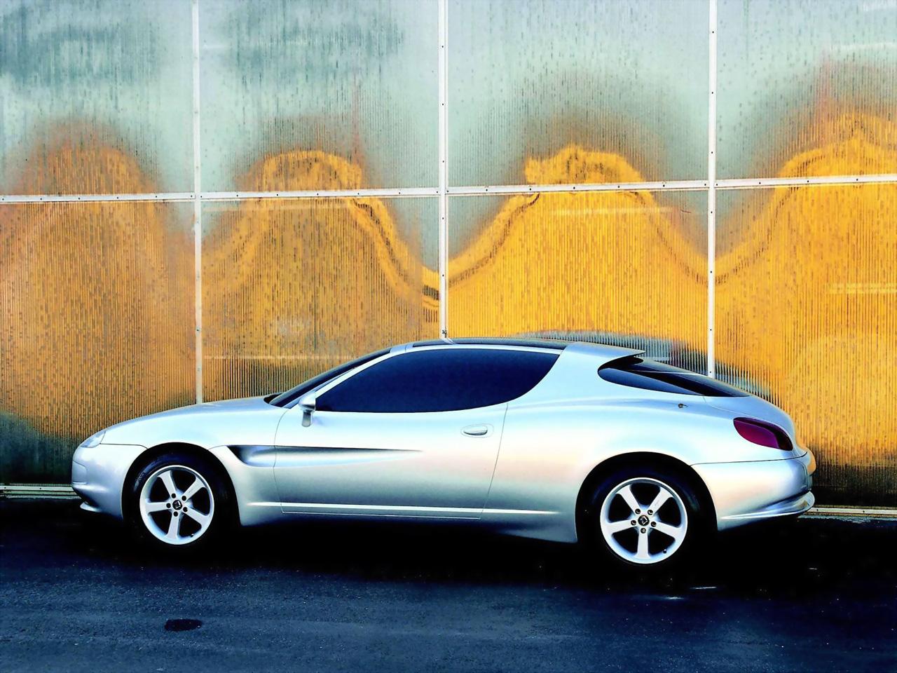 обои Daewoo Bucrane Concept 1995 стена фото