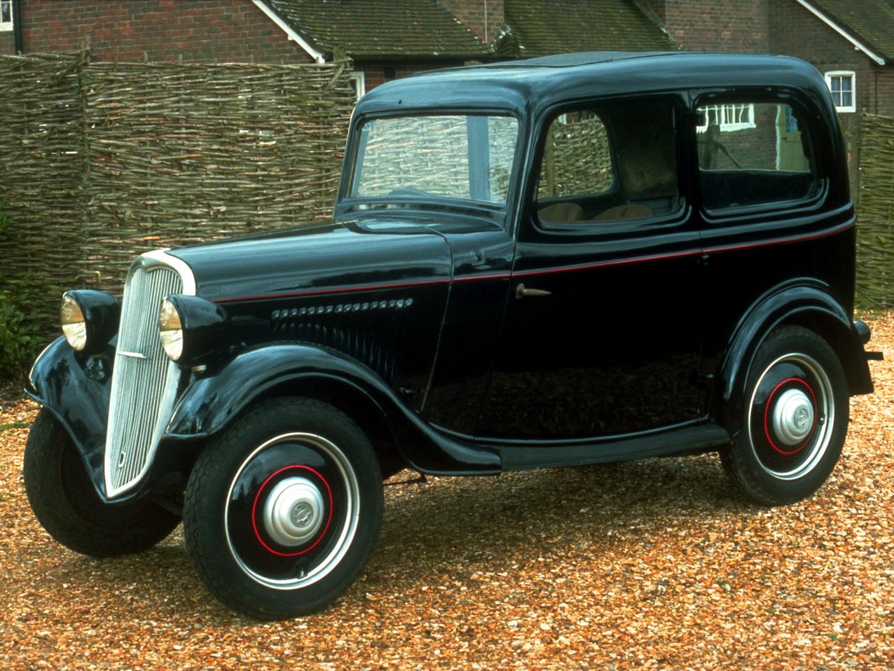 обои Datsun 13 Sedan 1934 бок фото