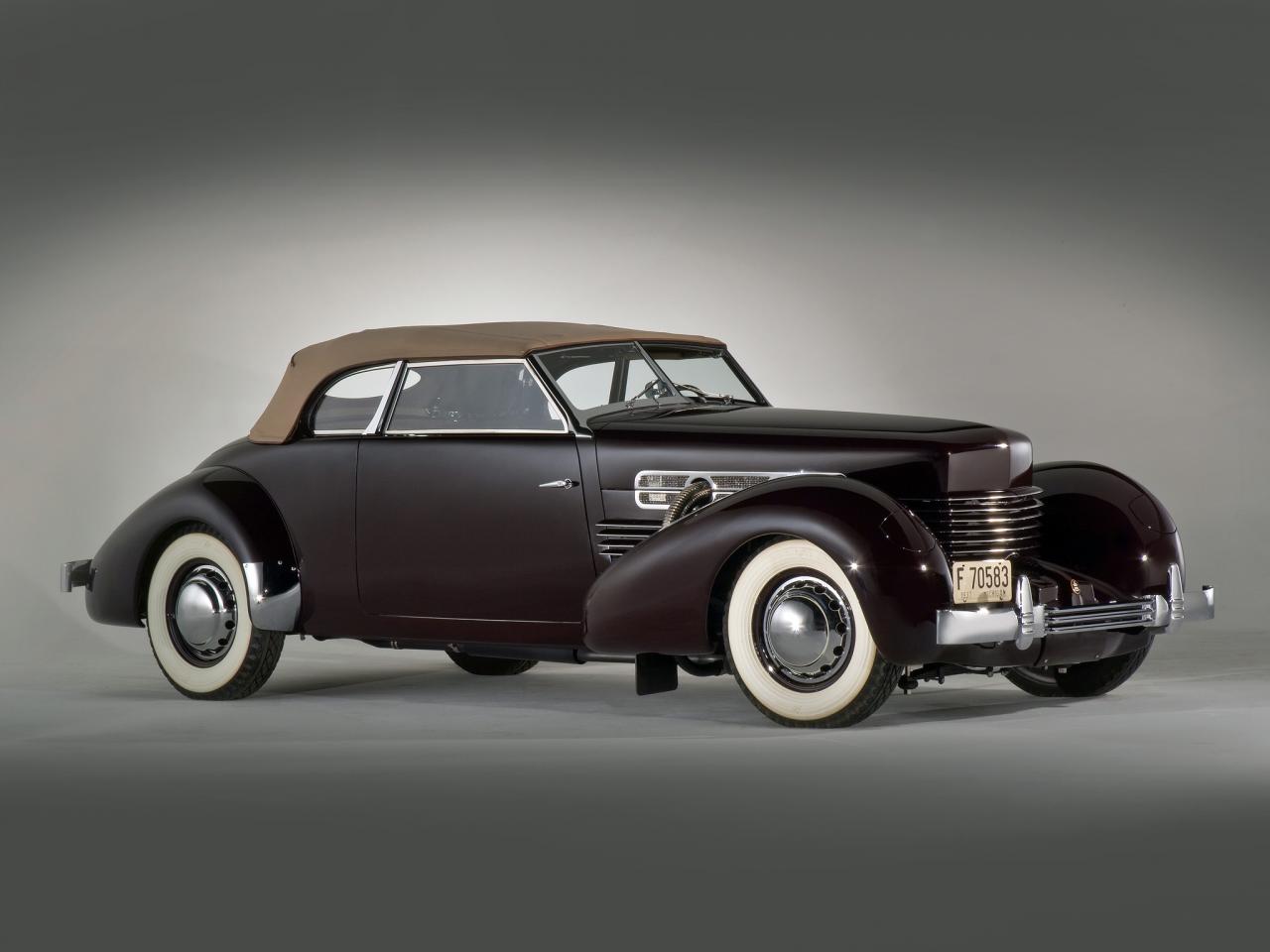 обои Cord 812 SC Phaeton 1937 бок фото