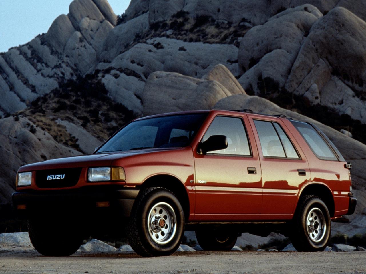 обои Isuzu Rodeo S (UC) 1993 перед фото