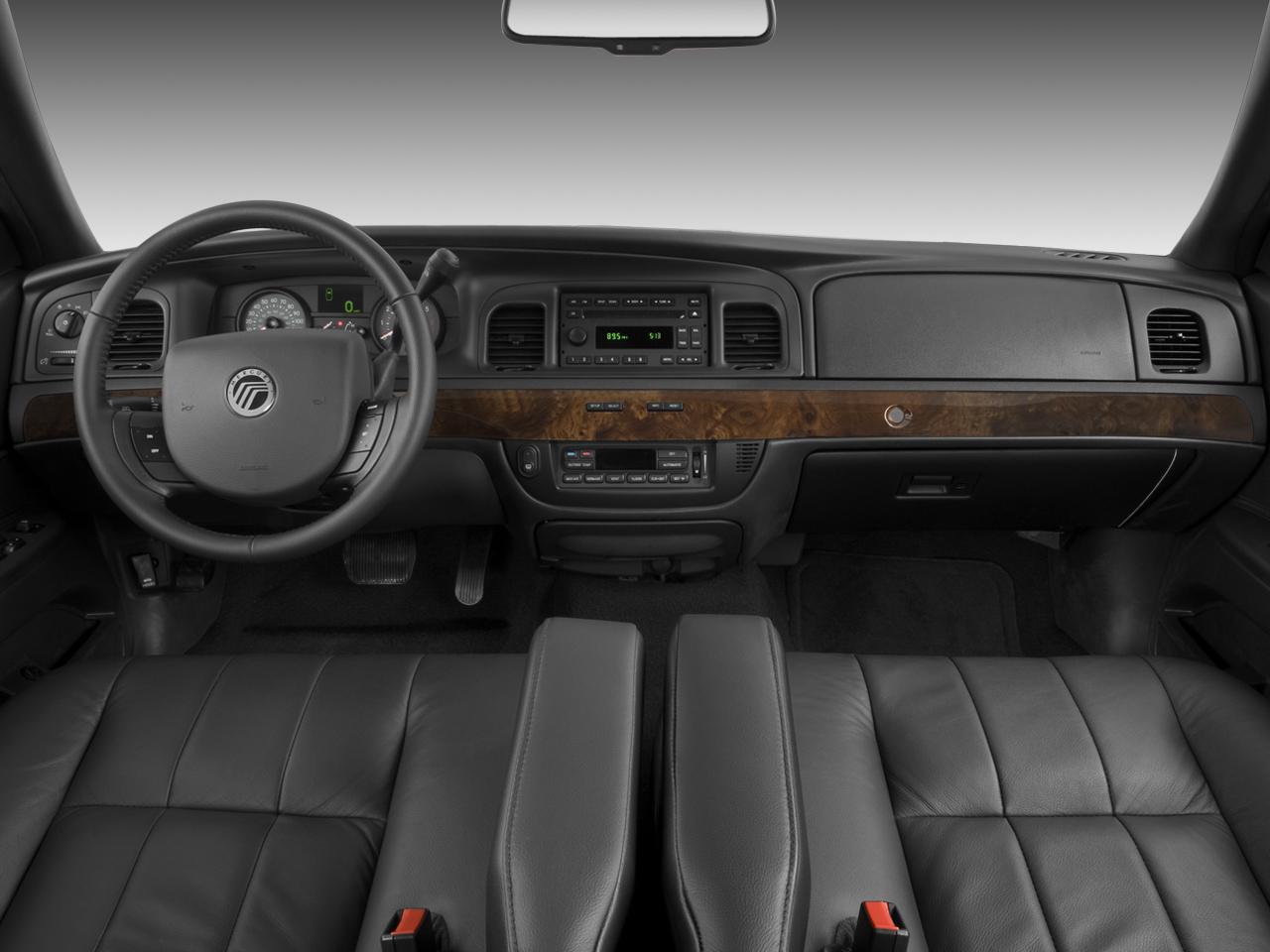 обои Mercury Grand Marquis 2005 в салоне фото