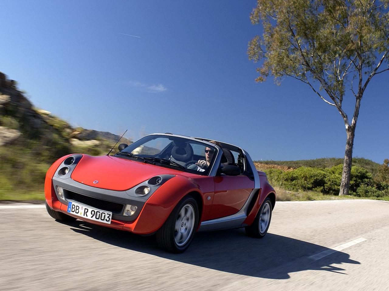 обои Smart Roadster 01.2003 дерево фото