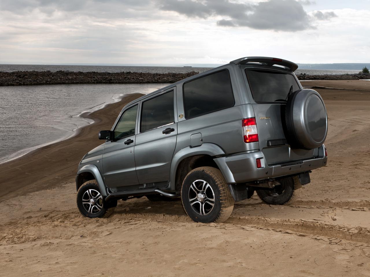 обои UAZ Patriot 70 (3163) 2011 спуск фото