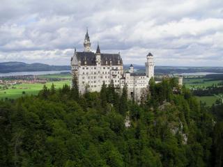 обои Замок Нойшванштайн в Германии фото