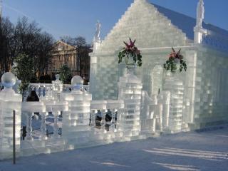 обои Ледяной дворец в Питере фото
